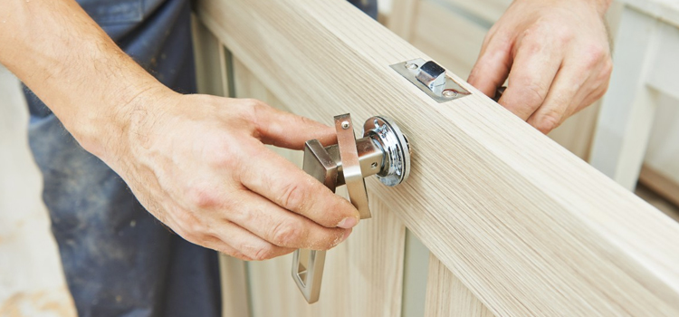 interior door repair Vincent